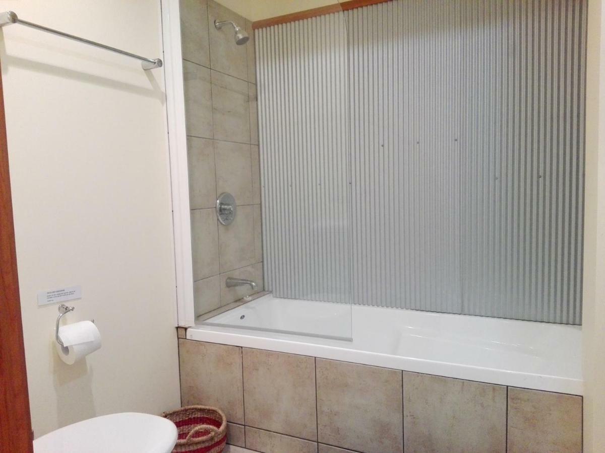 Taranaki Experience Apartment Ню Плимут Екстериор снимка